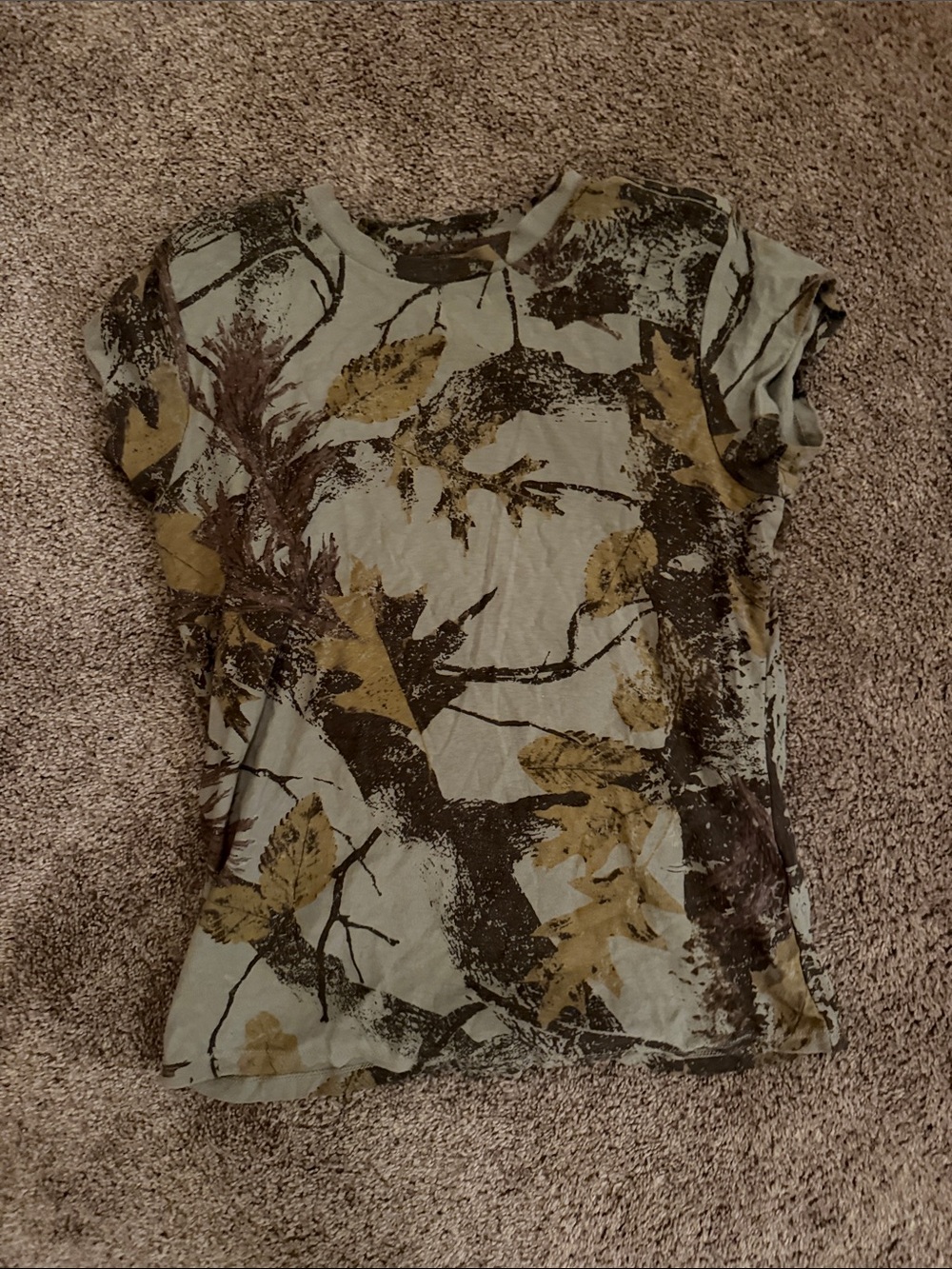 Women's Short Sleeve Camo Leaf Print Tee - Green